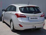 Hyundai i30 (2016) 1.6 CRDi, ČR, AC, temp, tažné - náhled 6