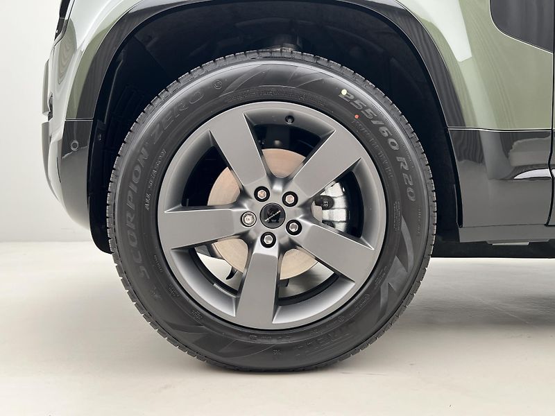 Land Rover Defender (2026) 110 D250 X-DYNAMIC SE AWD Aut - fotka 8 z 48