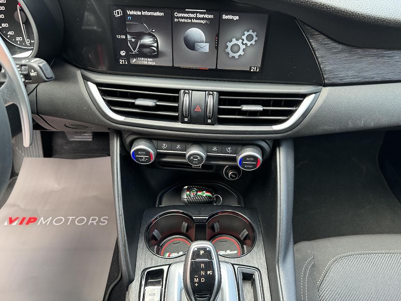 Alfa Romeo Giulia 20-Q2-148KW-FACELIFT-SUPER - fotka 15 z 27