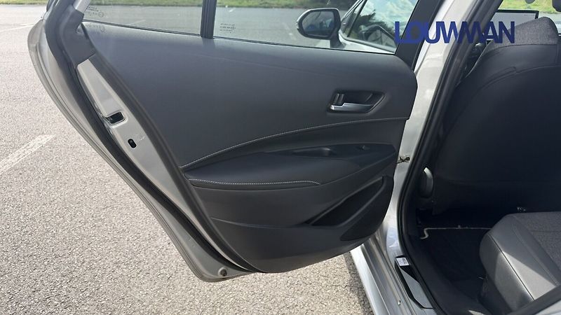 Toyota Corolla 1.8 HEV CVT Style - fotka 20 z 27