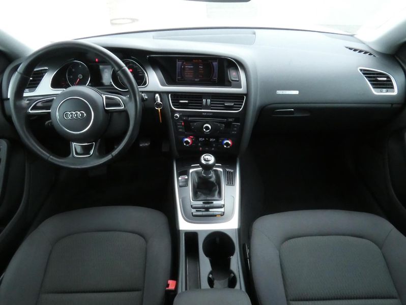 Audi A5 2.0 TDI 130 kW quattro - fotka 16 z 30