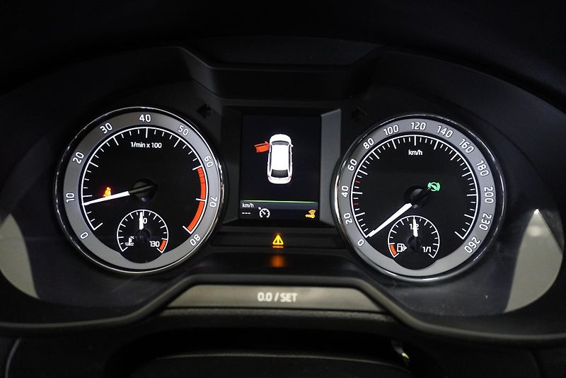 Škoda Octavia  1.4 TSi 110 kW STYLE DSG - fotka 19 z 28