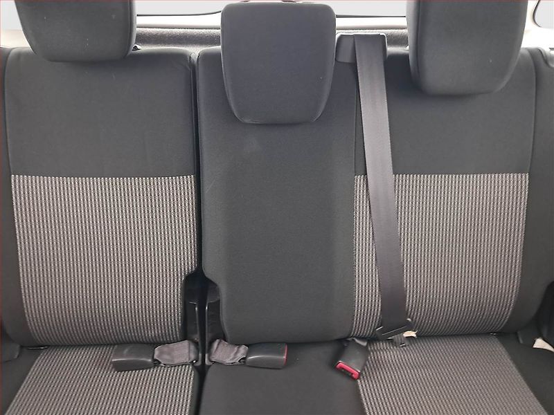 Suzuki SX4 (2010) 1.5 VVT, Serv.kniha - fotka 10 z 14
