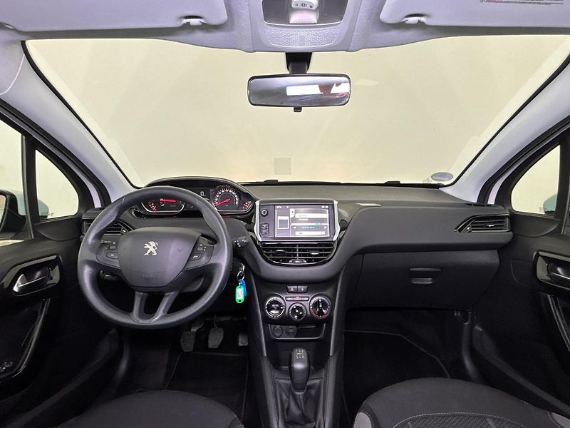 Peugeot 208 Hatchback 208 - fotka 5 z 25