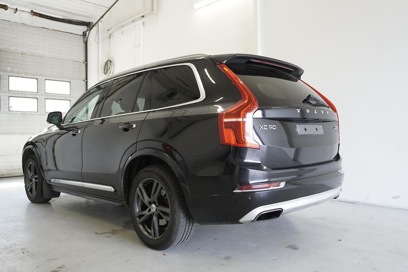 Volvo XC90 D5 AWD AUT. INSCRIPTION - fotka 7 z 34