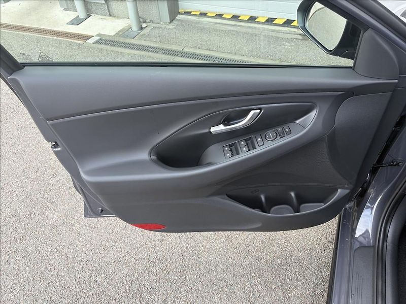 Hyundai i30 (2026) 1,6 T-GDI DCT  WG FL N Line - fotka 8 z 22