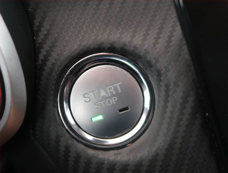 MG ZS (2022) Elegance 1.0 Turbo, Automat - fotka 16 z 18
