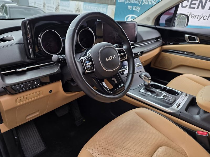 Kia Carnival 2.2-9 míst-SKLADEM - fotka 43 z 63