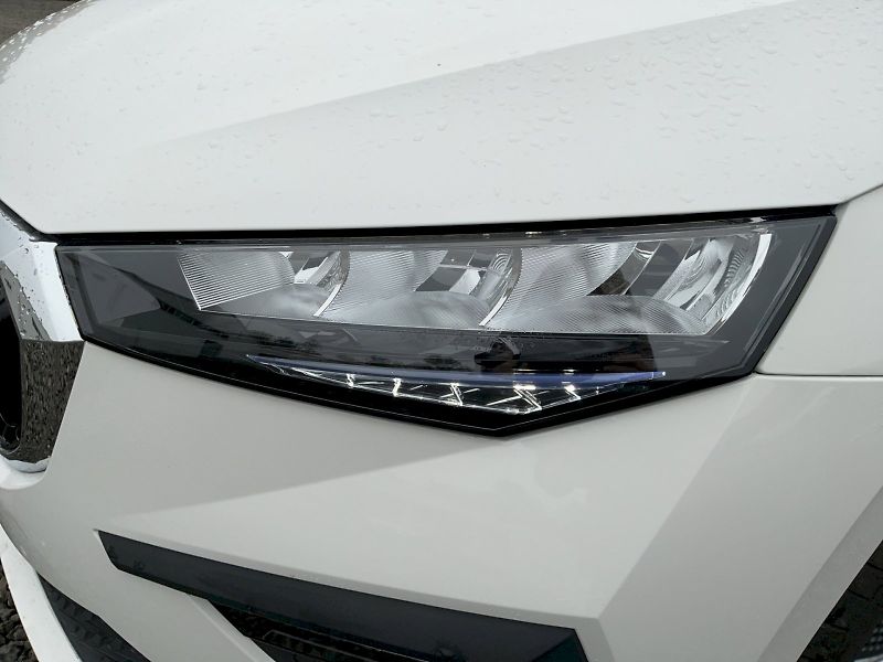 Škoda Scala (2024) 1.0 TSI DSG Drive - fotka 11 z 28