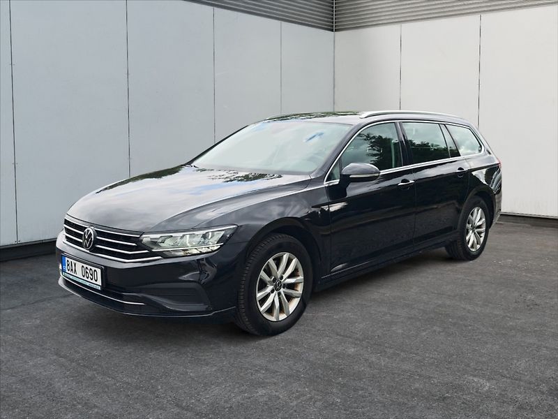Volkswagen Passat 2,0 TDI 110 Business - fotka 2 z 11