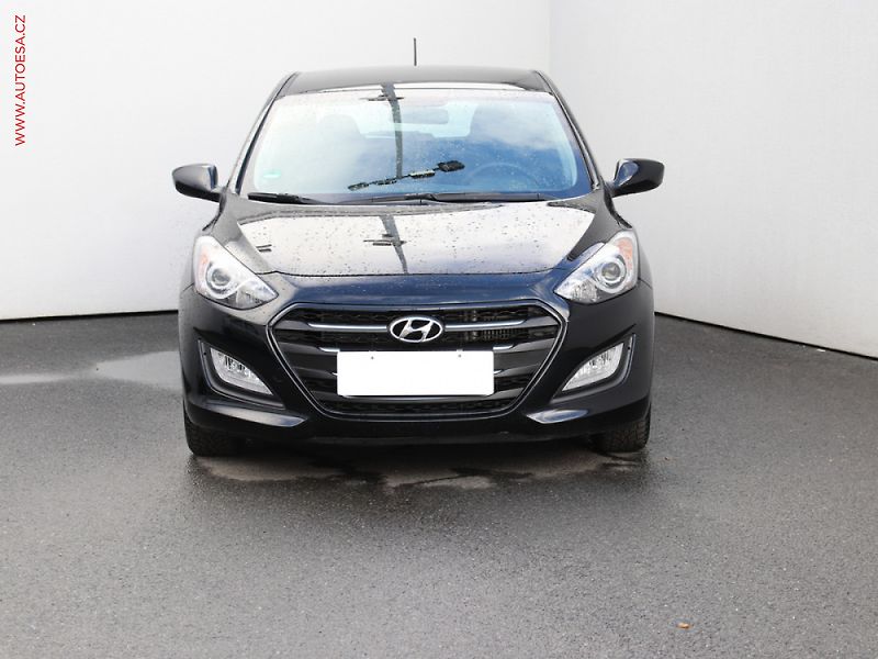 Hyundai i30 (2015) 1.6 CRDi - fotka 2 z 3