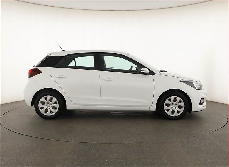 Hyundai i20 (2020) 1.2, ČR,1.maj, Serv.kniha - fotka 6 z 14