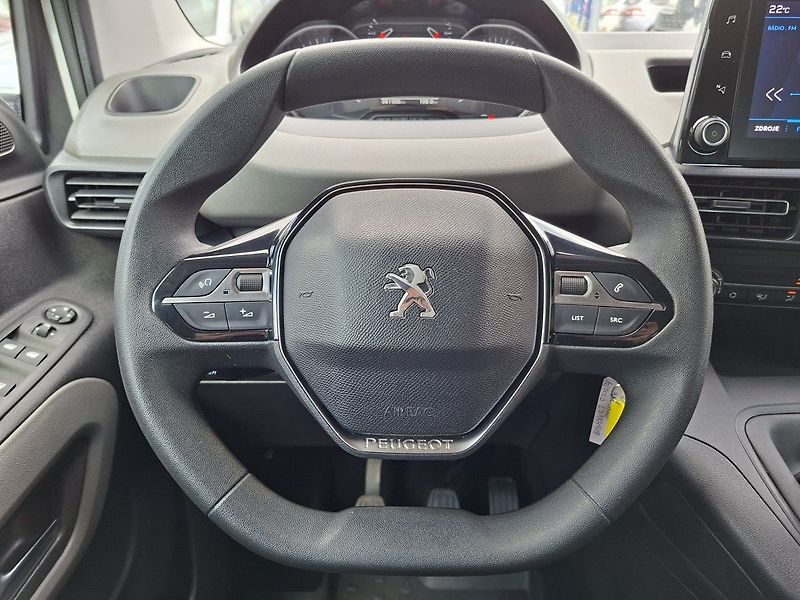 Peugeot Rifter ACTIVE 1.2 PT 110k M6 - fotka 17 z 22