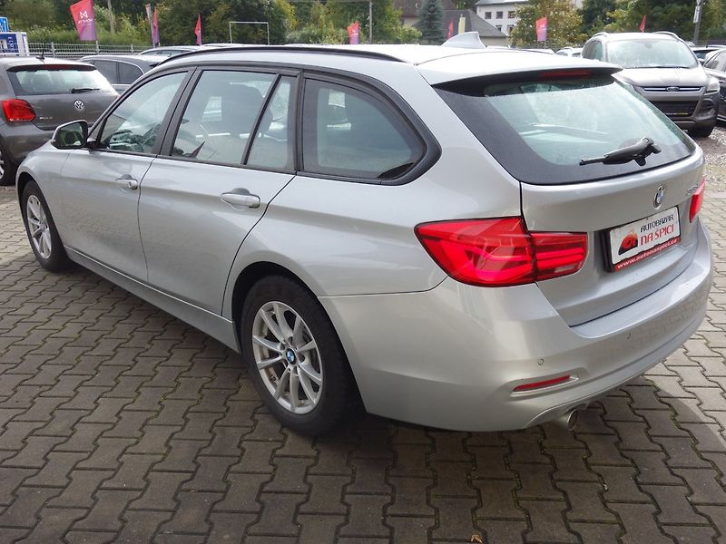 BMW Řada 3 (2018) 318d 110kW -FULL LED-DPH - fotka 6 z 37