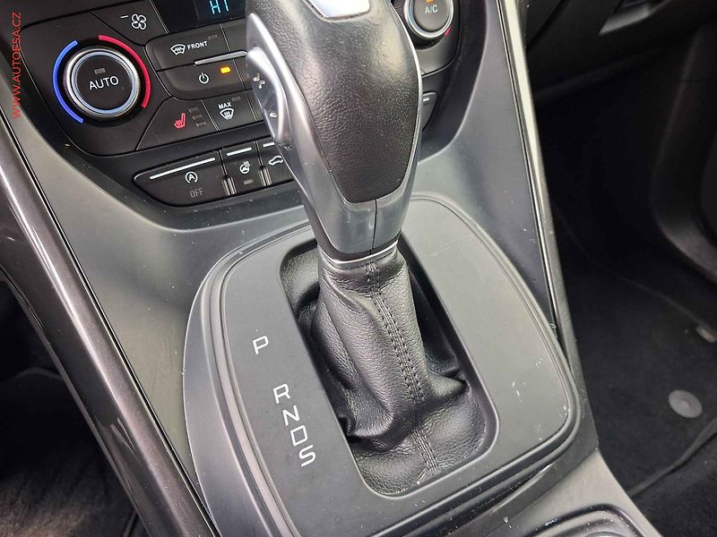 Ford Grand C-MAX (2019) 1.5 EB, Titanium, AT, bixen - fotka 15 z 17