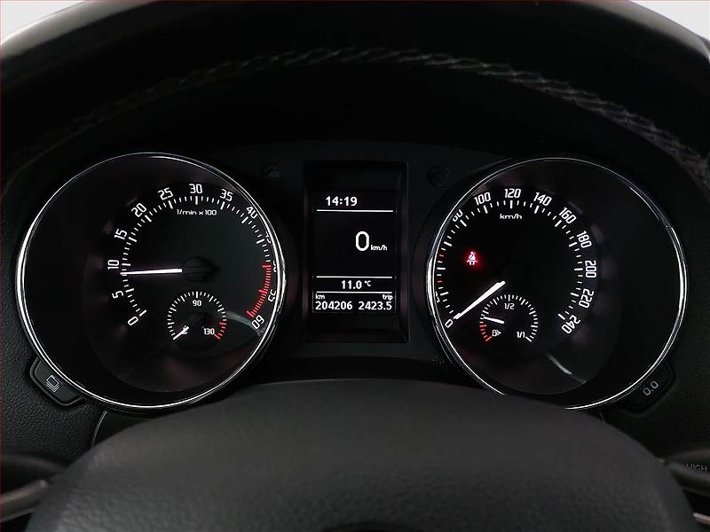 Škoda Yeti (2015) Ambition 2.0 TDI, Serv.kniha - fotka 8 z 13