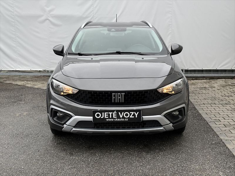 Fiat Tipo 1,6 MultiJet, Cross - fotka 2 z 19