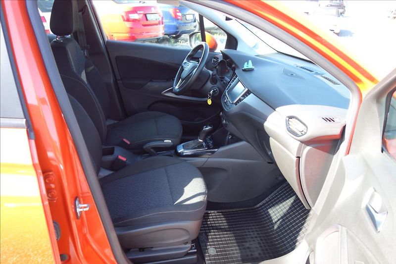Opel Crossland X 1,2 T 96KW,ČR,SERVIS.KN.,AT. - fotka 11 z 38