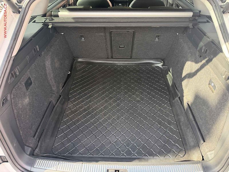 Škoda Superb (2020) 2.0TDi, Style, DSG, LED - fotka 7 z 18