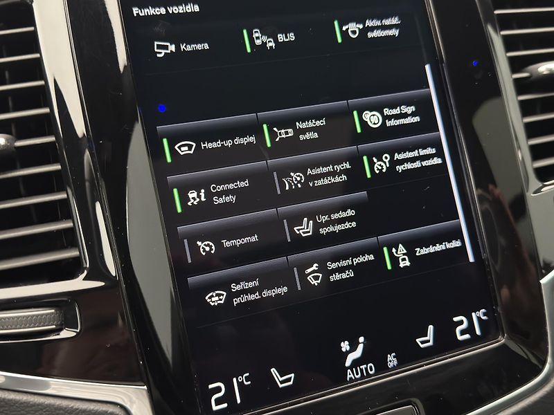 Volvo XC90 B5 AWD R-DESIGN AUT - fotka 40 z 53