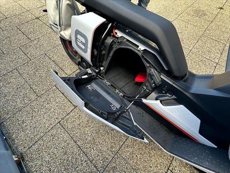 BMW CE 04 - fotka 22 z 26