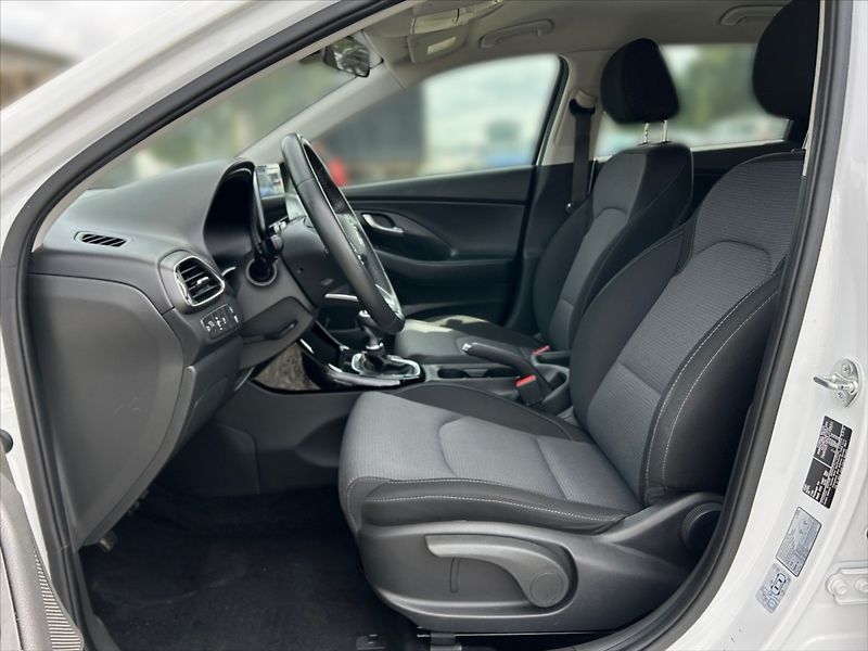 Hyundai i30 1,0 T-GDI Comfort - fotka 7 z 11
