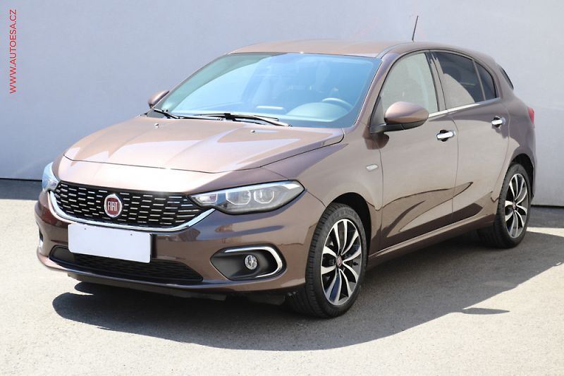 Fiat Tipo (2017) 1.4 T-JET, Lounge, navi - fotka 3 z 3
