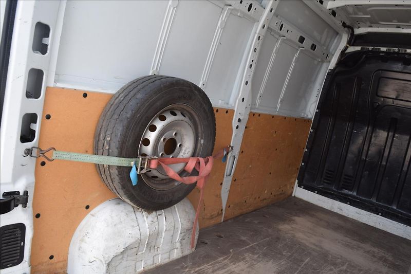 Opel Movano 2,3 d 92KW ODPOČET DPH! SERVIS - fotka 22 z 39