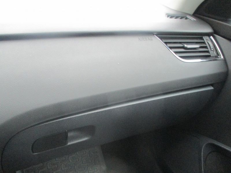 Škoda Octavia 1.6 TDi  - fotka 26 z 31