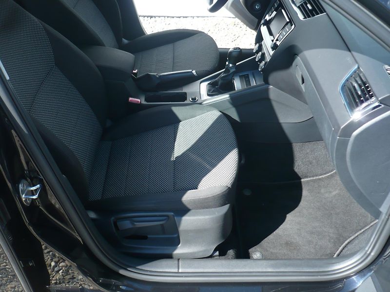 Škoda Octavia 2.0TDI 110Kw Serviska Manuál - fotka 15 z 29