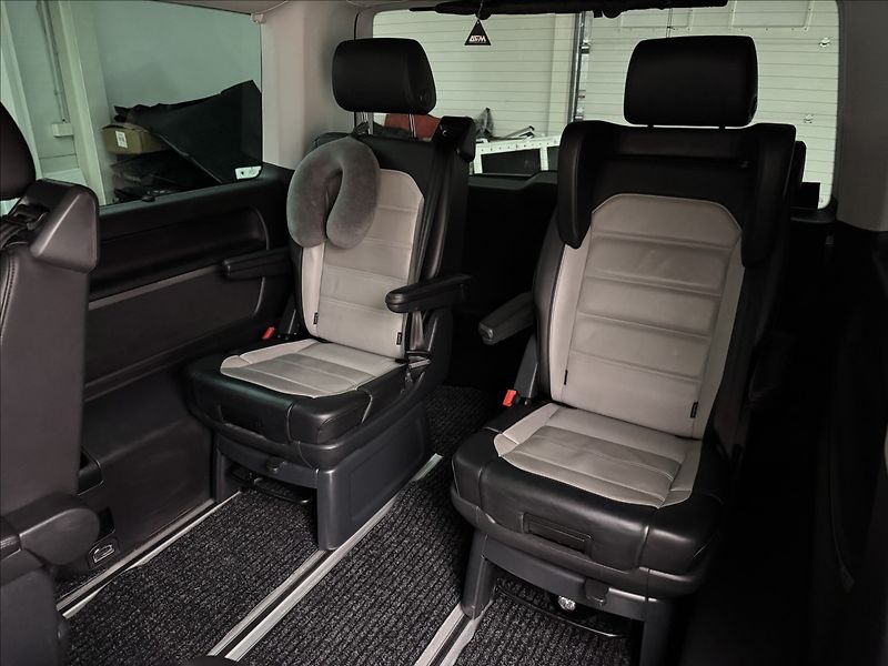 Volkswagen Multivan 2,0 166kW DSG 4X4 TZ ABT NZTOP - fotka 33 z 41