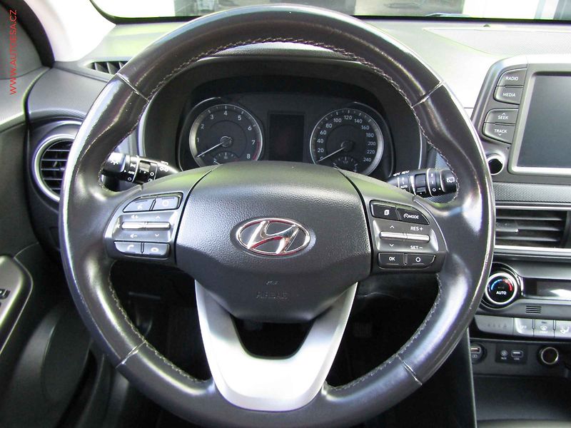 Hyundai Kona (2019) 1.0 T-GDi, Navi, kamera - fotka 21 z 22