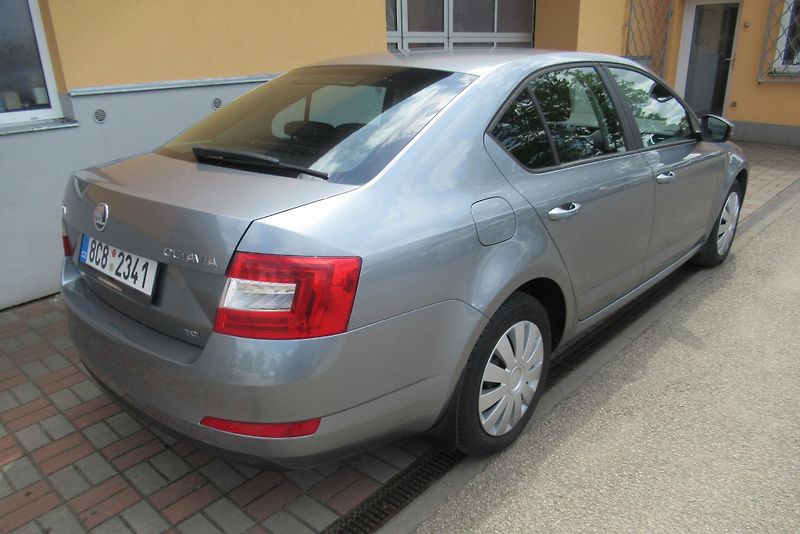 Škoda Octavia 1.6 TDi AUT.KLIMA ODPOČET DPH  - fotka 2 z 17