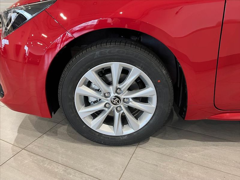 Toyota Corolla (2025) 1,8 hybrid 140 koní  Comfort + - fotka 9 z 16