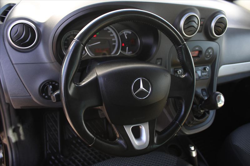 Mercedes-Benz Citan TOURER 112 84kW DPH - fotka 14 z 18