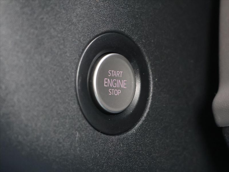 Volkswagen ID.Buzz Cargo 150kW CZ DPH Matrix - fotka 17 z 35