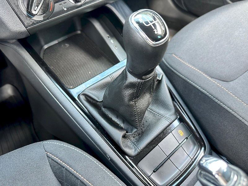Škoda Scala (2023) 1.0 TSI 81kW Ambition - fotka 19 z 23