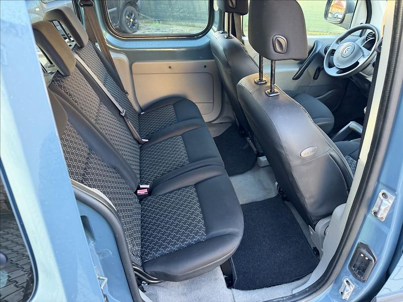 Renault Kangoo 1,6 - fotka 15 z 20