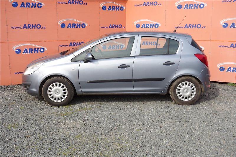 Opel Corsa 1,2 i, ČR, SERVIS.KN., KLIMA. - fotka 4 z 33
