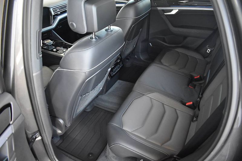 Volkswagen Touareg (2022) 3.0TDI 210kW 4Motion, LED Matr - fotka 11 z 32