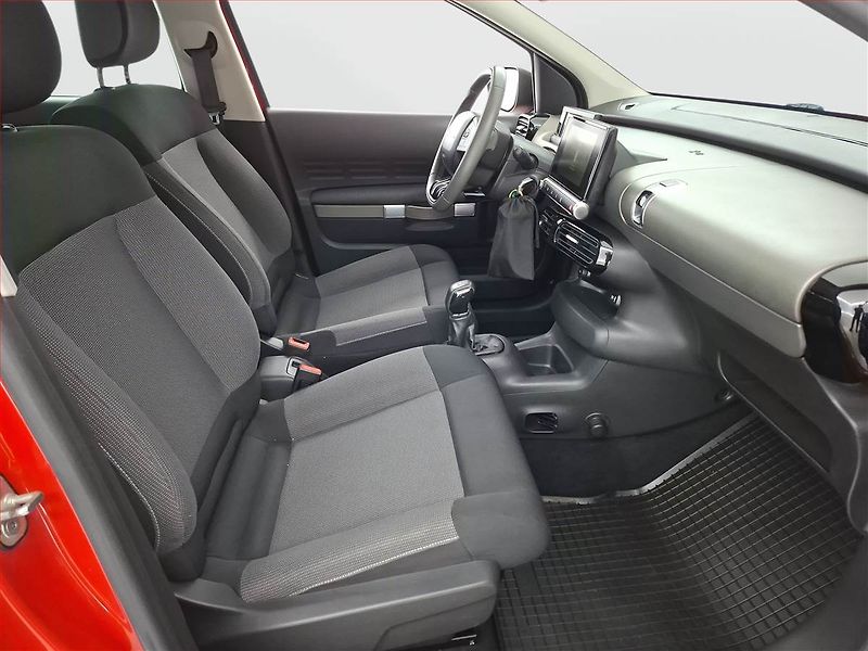 Citroën C4 Cactus (2015) 1.2 PureTech, Tempomat - fotka 9 z 15