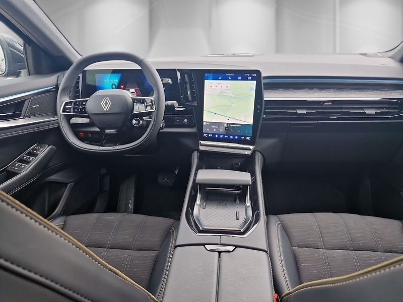 Renault Austral (2024) 1,3 TCe 116 kW ICONIC EDC - fotka 21 z 24