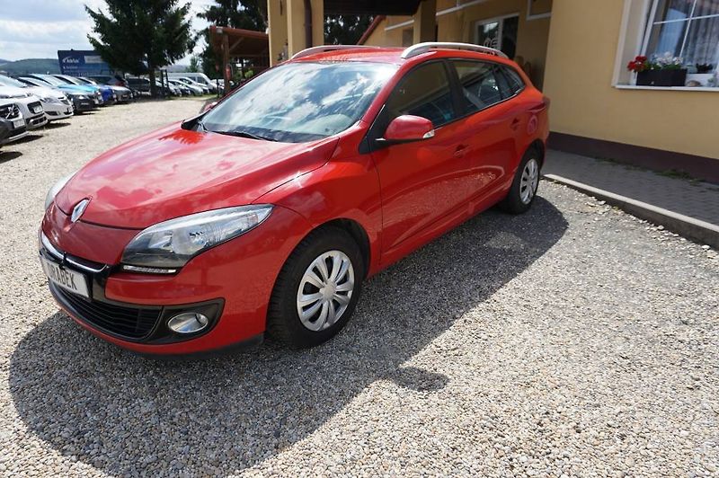Renault Mégane (2013) 2, MAJITEL NOVÉ V ČR - fotka 2 z 31