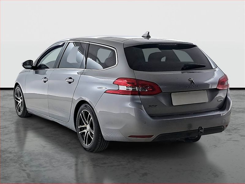 Peugeot 308 (2015) 1.6 BlueHDi, Tempomat - fotka 4 z 21