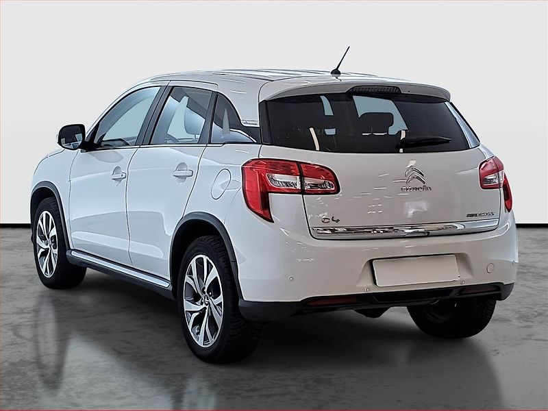 Citroën C4 Aircross (2013) 1.6, Tempomat, Park. senzory - fotka 4 z 14