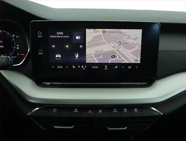 Škoda Octavia (2020) 1.5 TSI, Navi, Tempomat - fotka 12 z 15
