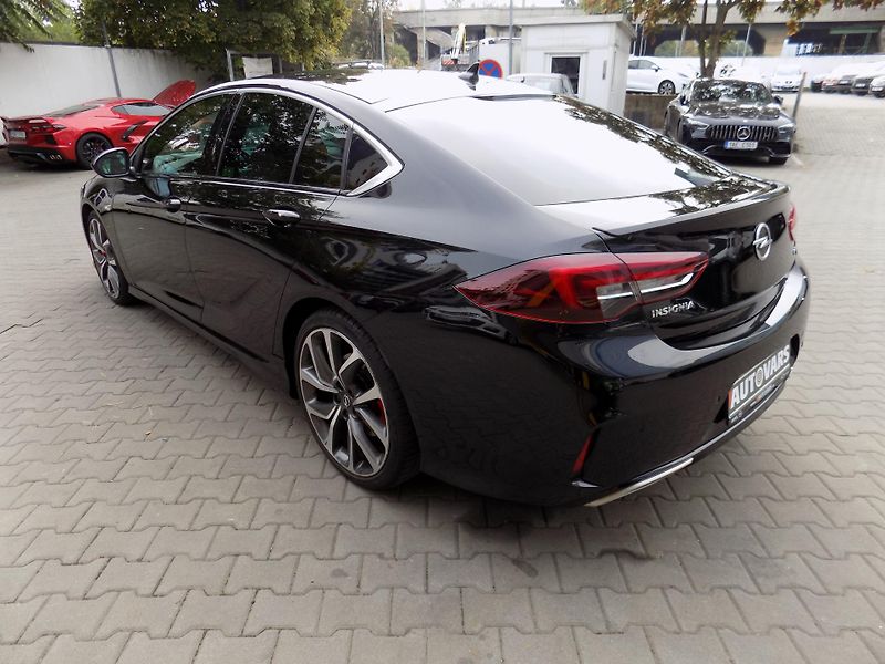 Opel Insignia (2022) 2.0 16V GSi  1. majitel - fotka 5 z 17