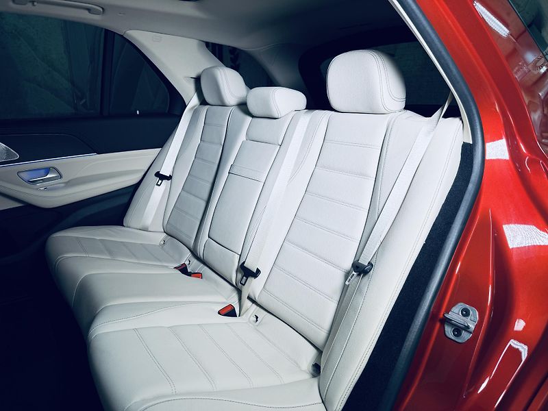 Mercedes-Benz GLE (2022) 350de*CZ*ZÁRUKA*SERVIS ZDARMA - fotka 30 z 35