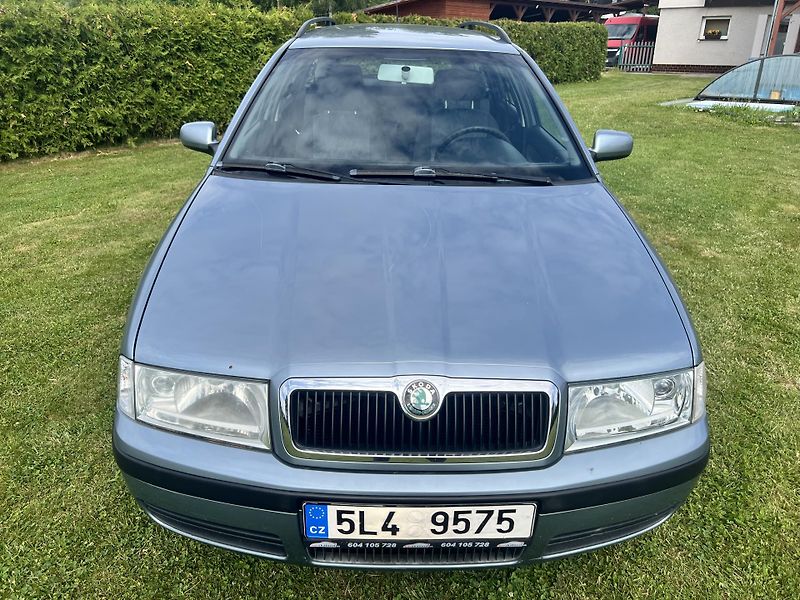 Škoda Octavia 1.9TDI 74KW,4x4,TZ,AMBIENTE - fotka 2 z 39