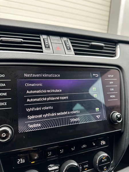 Škoda Octavia (2018) III FL SCOUT 2.0 TDI 135kW 4x4 - fotka 26 z 34